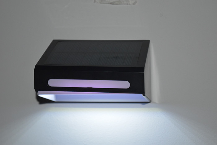 RGB 변속성 방수 벽등 LED 정원등 태양광 울타리 닷컴 램프 태양광 야외등