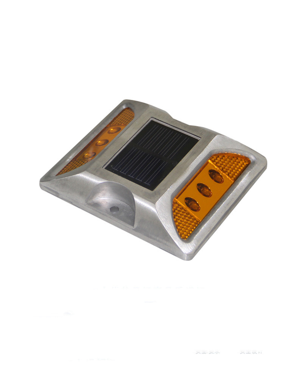 흰색 노란색 빨간색 파란색 녹색 330g 2V LED 태양 전력 도로 스터드 작업 온도 -20C- 70C 알루미늄 합금