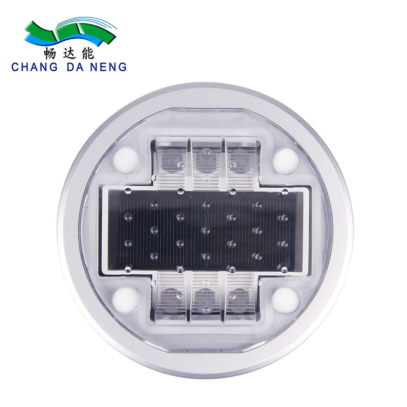 136*52mm 태양 전지 도로 스터드 IP68 방수 LED 광원 -20C- 60C 온도