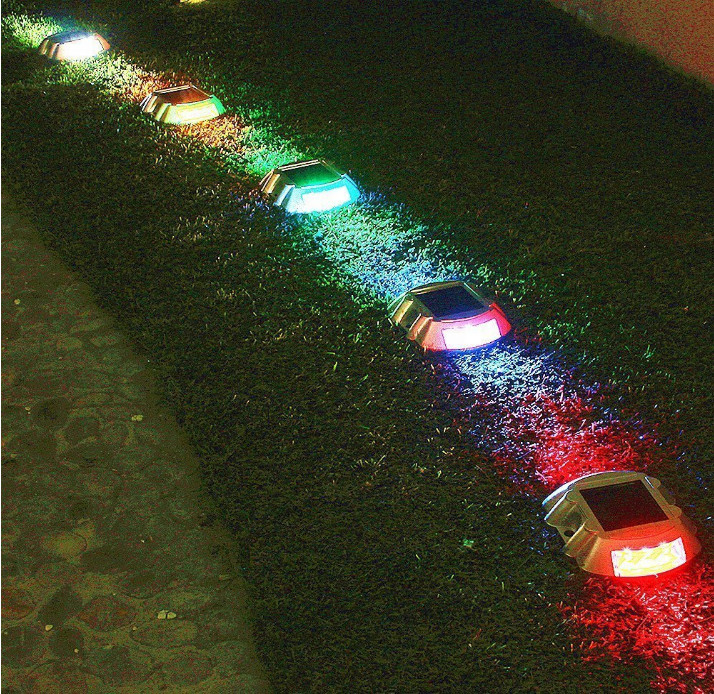 흰색 노란색 빨간색 파란색 또는 녹색의 12 LED 광원을 가진 오래 지속되는 태양 전지 도로 스터드