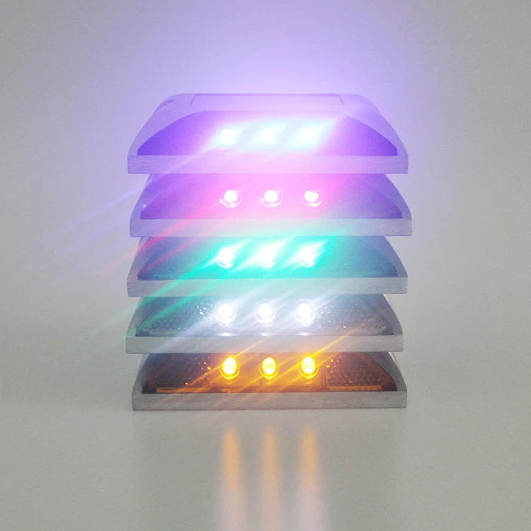 노란 접착 또는 나사 장착 태양 도로 제작자, LED 도로 스터드 LED Qty 2PCS 각 측면