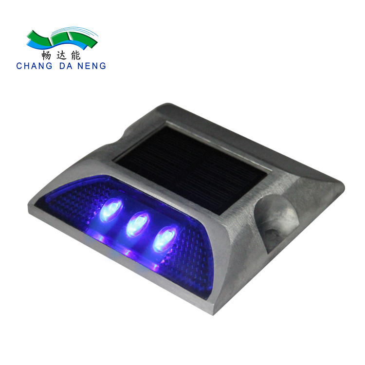 3leds 다이 캐스팅 알루미늄 태양열 도로 스터드 IP68 상수 또는 깜박임이있는 방수 태양 광 차도 도로 마커